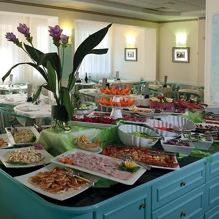 Hotel Salus Smart & Chic 4*
