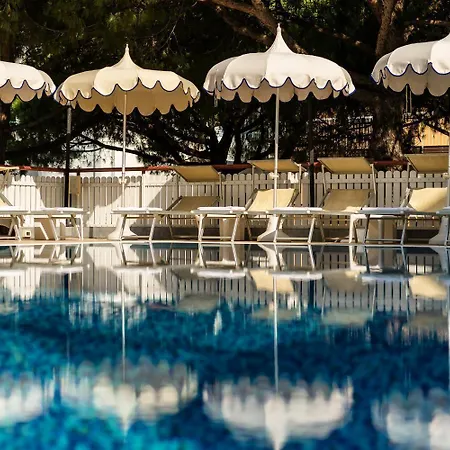 Hotel Salus Smart & Chic 4*