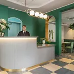 Salus Smart & Chic Hotel