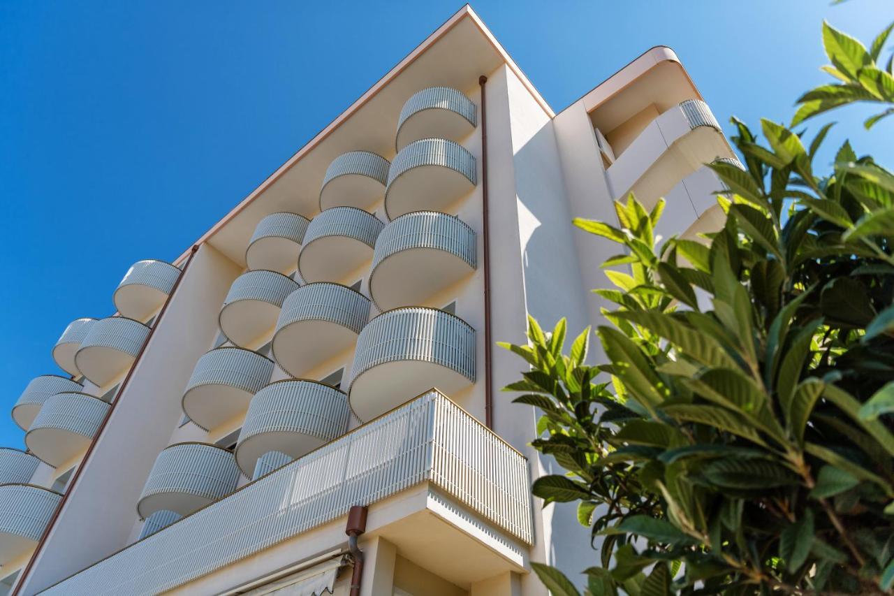 Salus Smart & Chic 4*