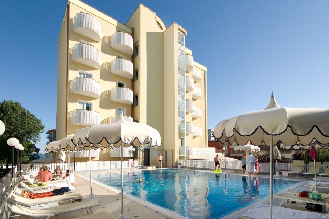 Salus Smart & Chic Hotel